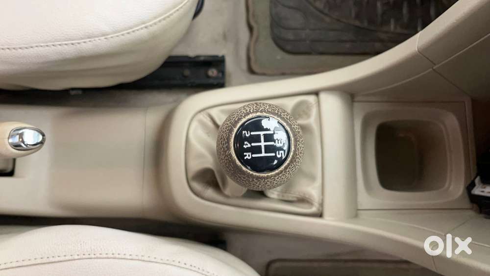 Maruti Suzuki Swift Dzire Vxi 1.2, 2014, Petrol