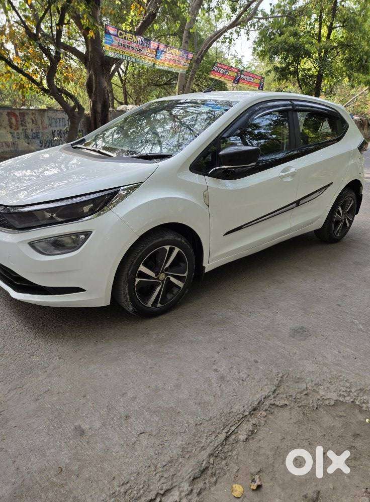 Tata Altroz Xz, 2020, Petrol
