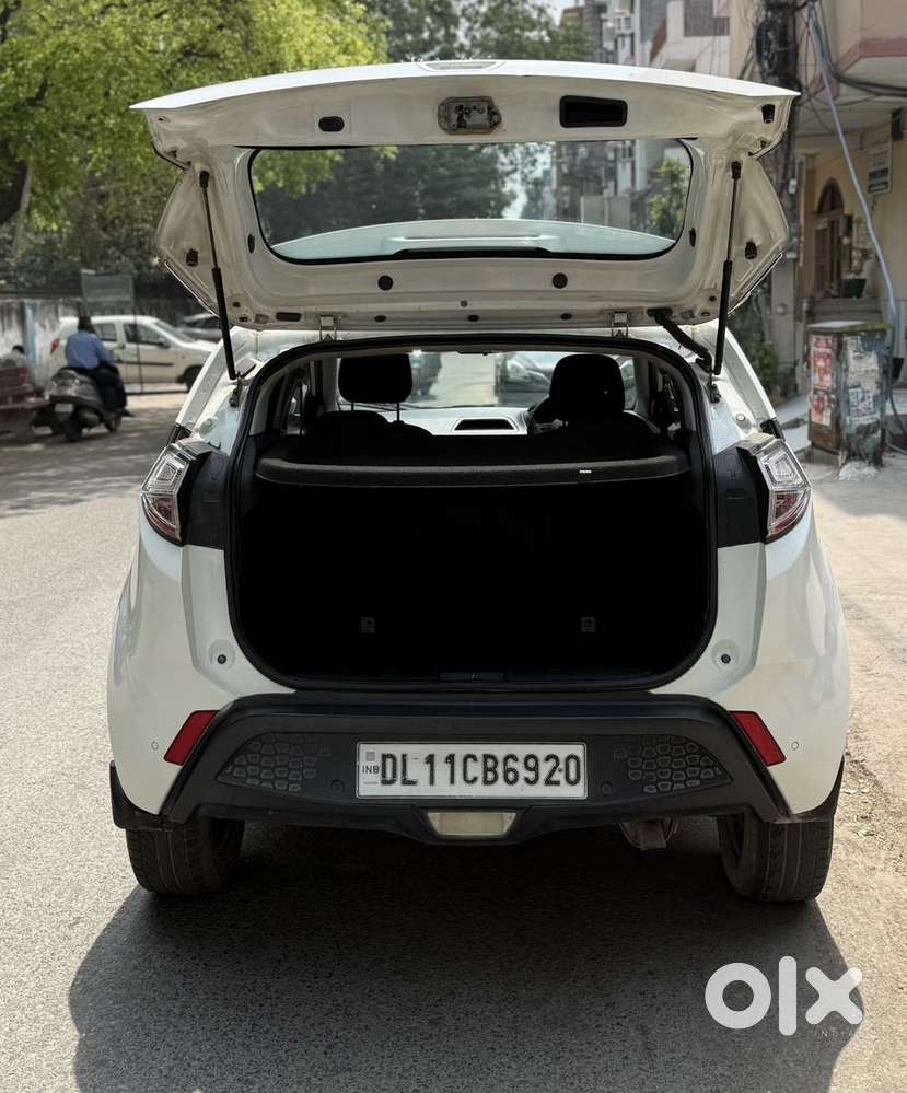 Tata Nexon 1.5 Revotorq Xm (s), 2019, Diesel
