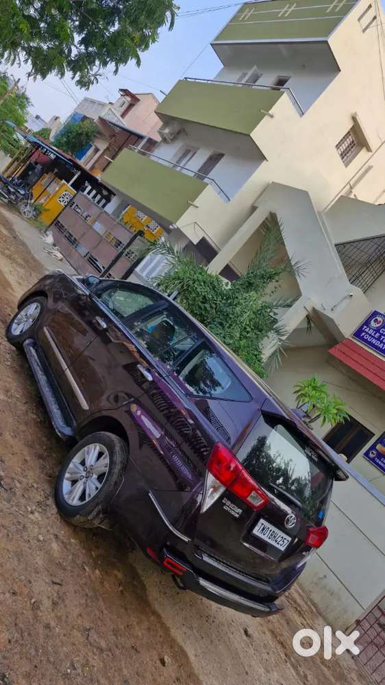Toyota Innova Crysta