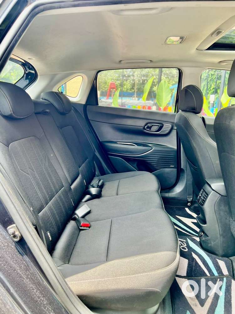 Hyundai New I20 1.5 Asta (o) Mt Dual Tone, 2021, Diesel
