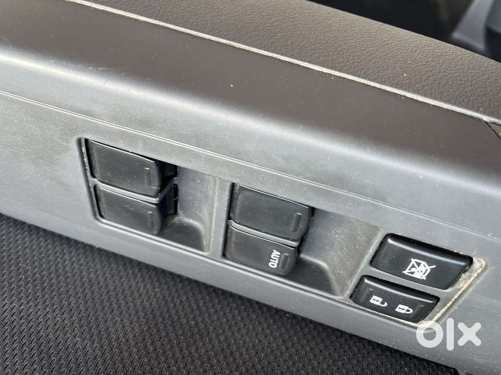 Maruti Suzuki Brezza Vdi, 2018, Diesel