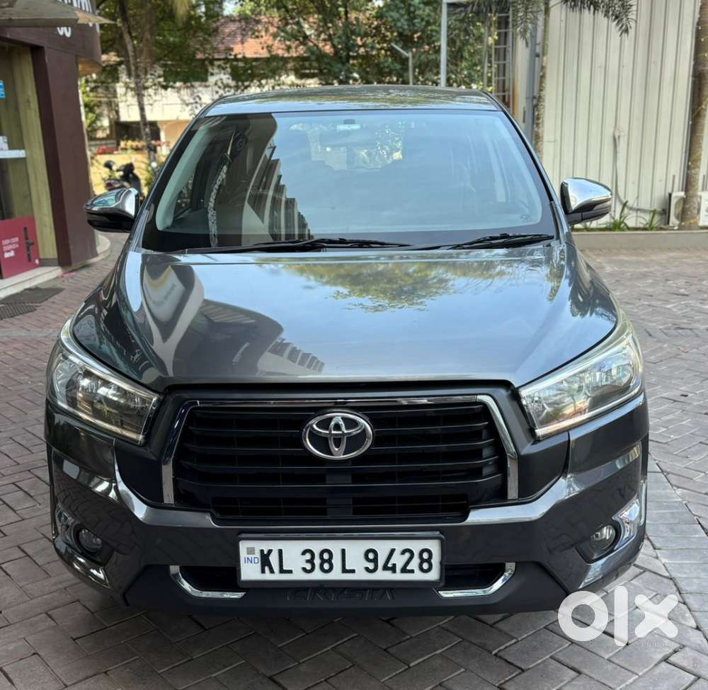 Innova Crysta Automatic 2.8