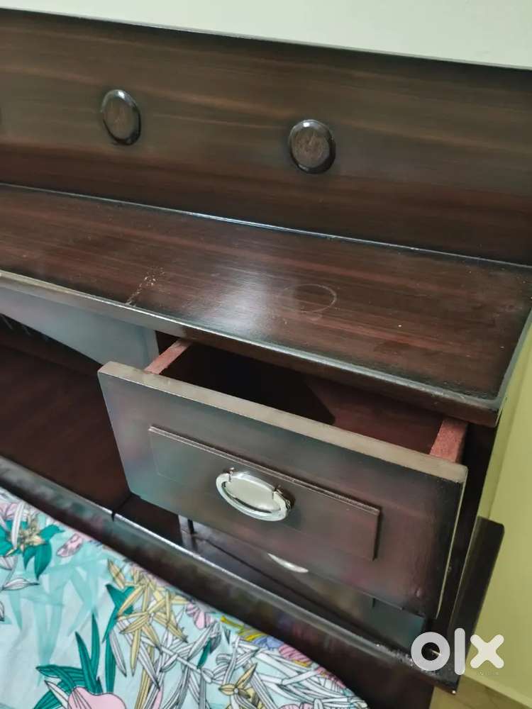 Queen Size Cot with Storahr for sell at just 10000/-