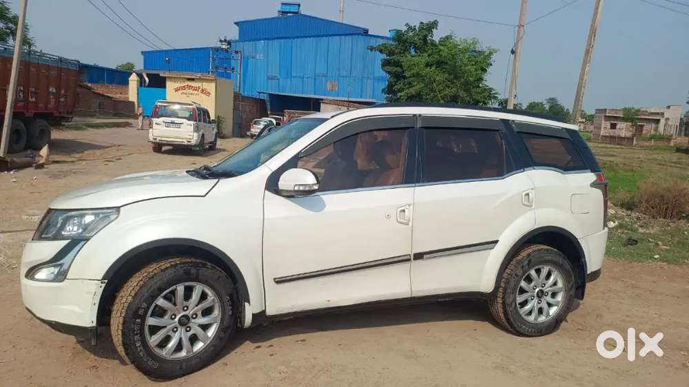 Mahindra Xuv500 2016 Diesel 130000 Km Driven