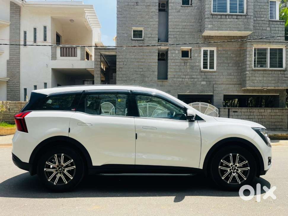 Mahindra Xuv700 2.2 Ax 7 Diesel At Luxury Pack Str Awd, 2023, Diesel