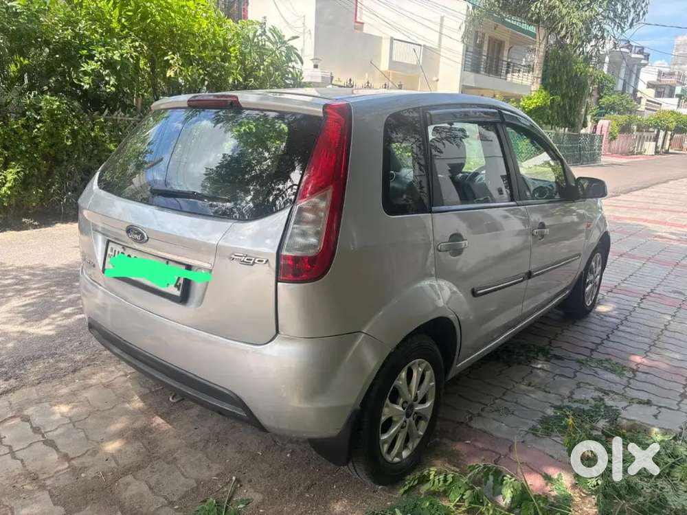 Ford Figo 1.5 Titanium 2014