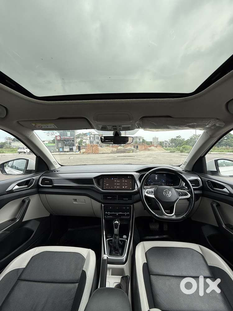 Volkswagen Taigun 1.0 Tsi Topline At, 2022, Petrol