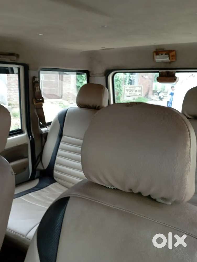 Mahindra Bolero Neo Plus 2012