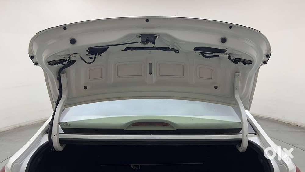 Hyundai Verna 1.5 S Plus Petrol Mt, 2022, Petrol