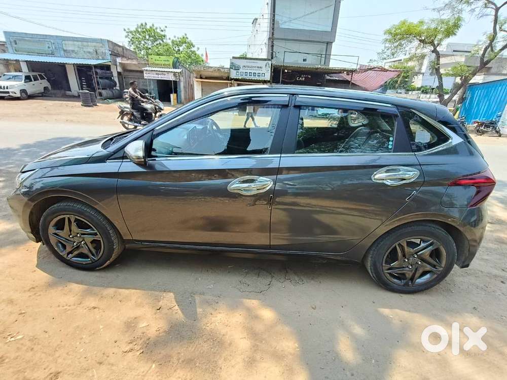 Hyundai I20 Sportz 2022  Well Maintained  Low Km Driven Urgent Sale