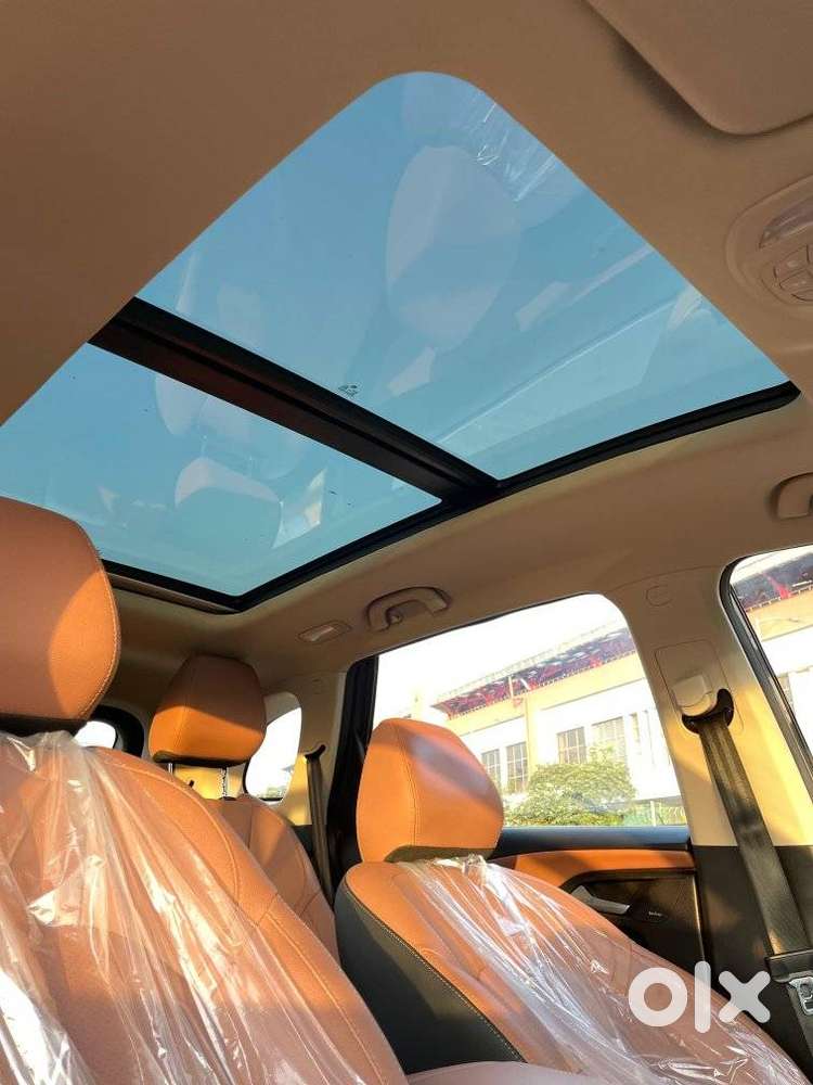 Mg Hector Plus Sharp Pro 1.5 Turbo Petrol Cvt 6 Str, 2023, Petrol