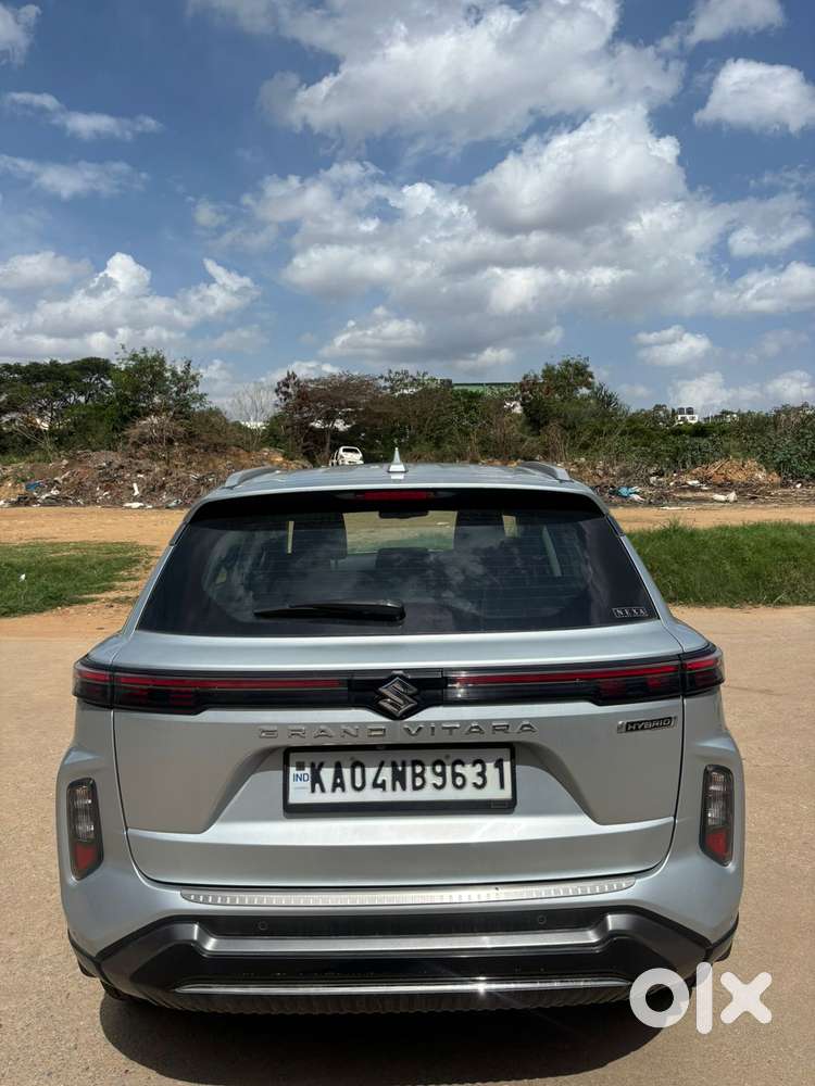 Maruti Suzuki Grand Vitara 1.5 Alpha Plus Intelligent Hybrid Ecvt, 2..