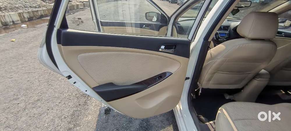 Hyundai Verna 2014 Petrol 140000 Km Driven
