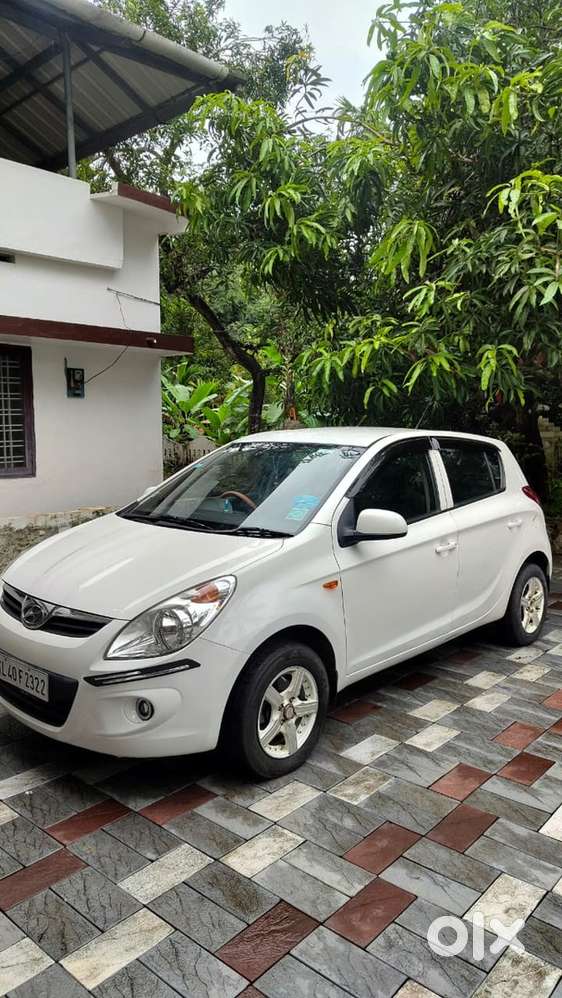 Less Km Drive I20 Diseal Full Cover Insurance