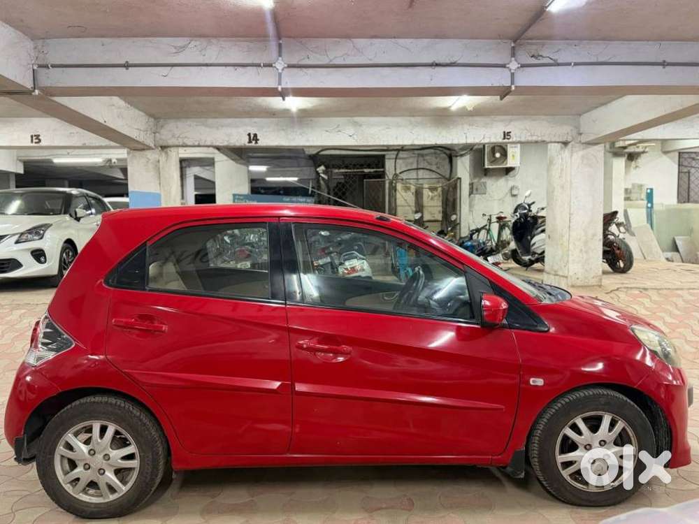 Honda Brio V Automatic, 2014, Petrol