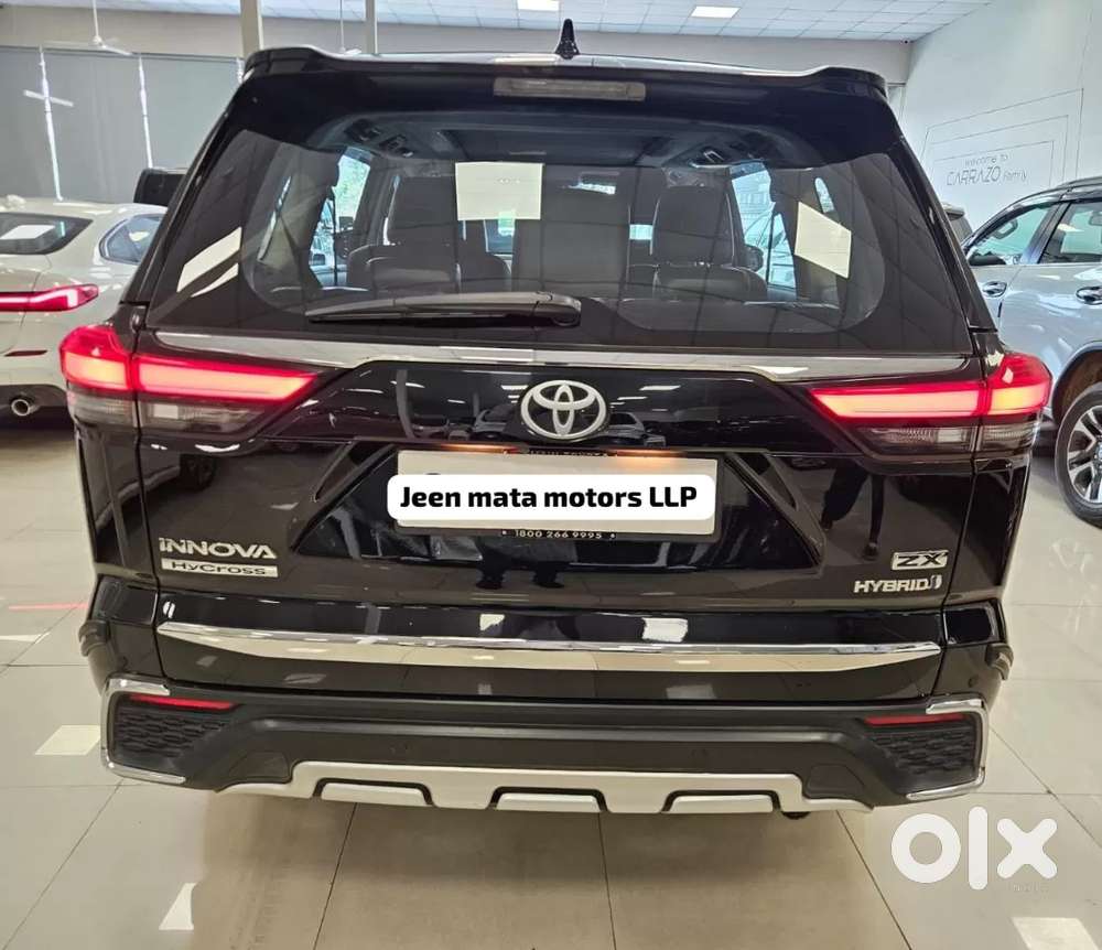 Toyota Innova Hycross 2.0 Zx (o) Hybrid 7 Str, 2024, Petrol