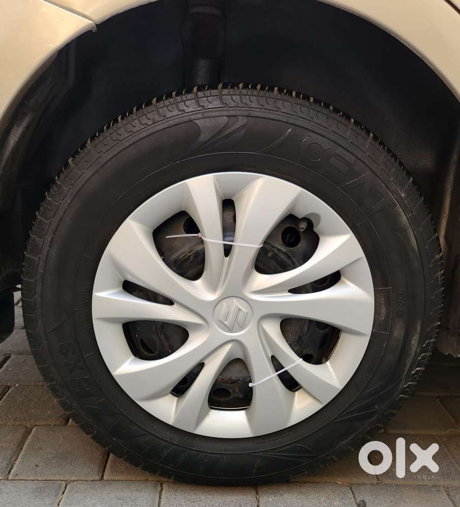 Maruti Suzuki Swift Dzire, 2011, Petrol