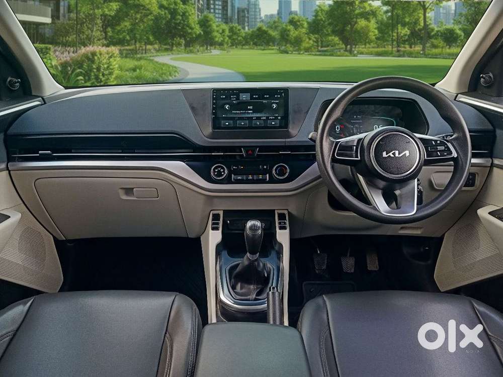 Kia Carens 1.5 Premium 7 Str, 2023, Petrol