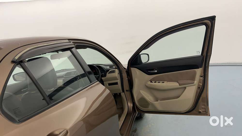 Maruti Suzuki Dzire 1.2 Vxi Amt, 2018, Petrol