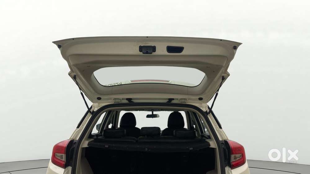 Mahindra Xuv300 1.2 W6 Amt Petrol, 2021, Petrol
