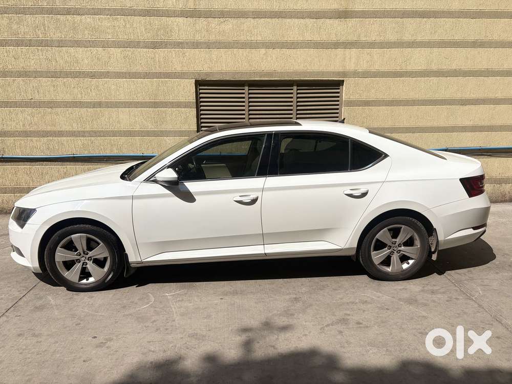 Skoda Superb Style 1.8 Tsi At, 2016, Petrol