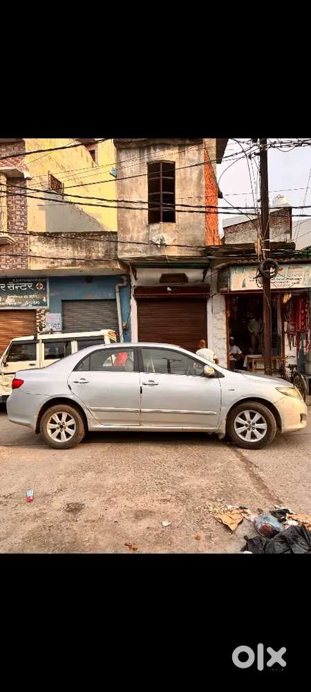 Toyota Corolla Altis 2011