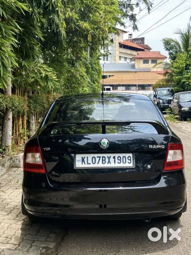 Skoda Rapid Elegance 2012 Diesel Manual