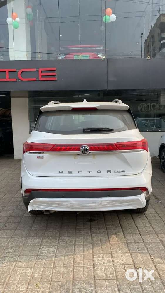 Mg Hector Plus Petrol 2026