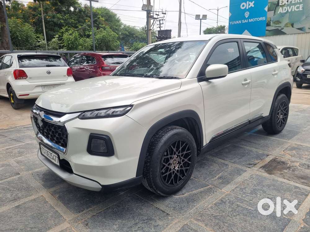Maruti Suzuki Grand Vitara 1.5 Delta Smart Hybrid At, 2023, Petrol