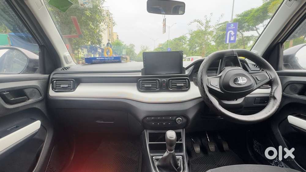 Tata Punch Manual 2026