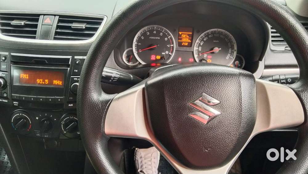 Maruti Suzuki Swift Vxi 1.2 Abs Bs-iv, 2015, Petrol