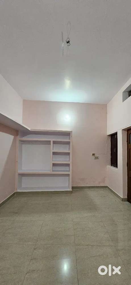 Singh Property Dealer 3 BHK Flat Rent In House Ground Floor Sundarpur