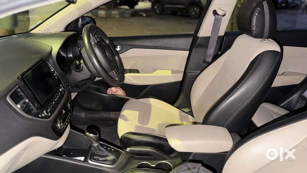 Hyundai Verna 1.5 Sx Ivt, 2022, Petrol