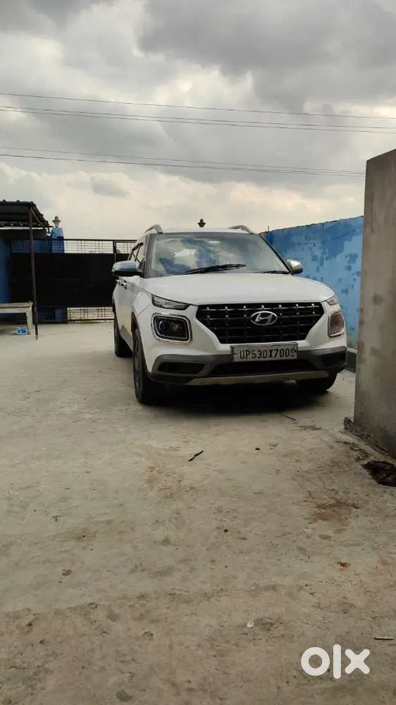 Venue 2021 Last  Model