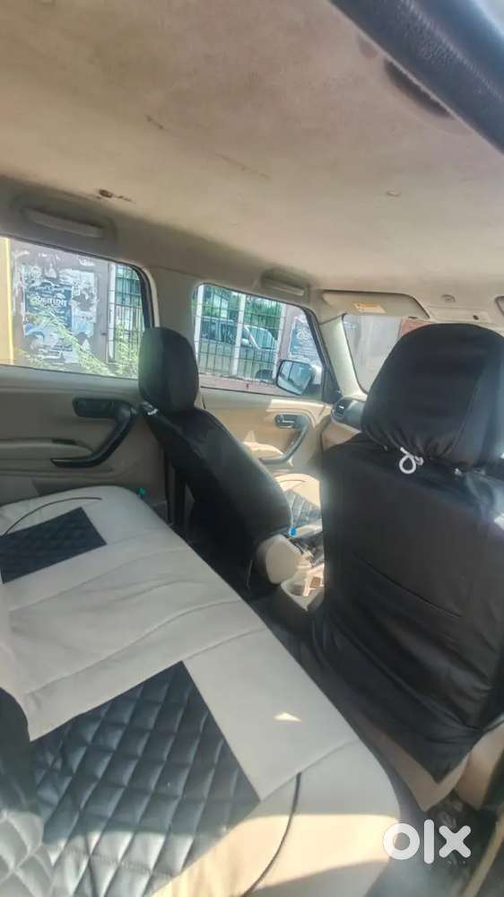 Mahindra Tuv 300 2017 Diesel Plus - Dl Registered