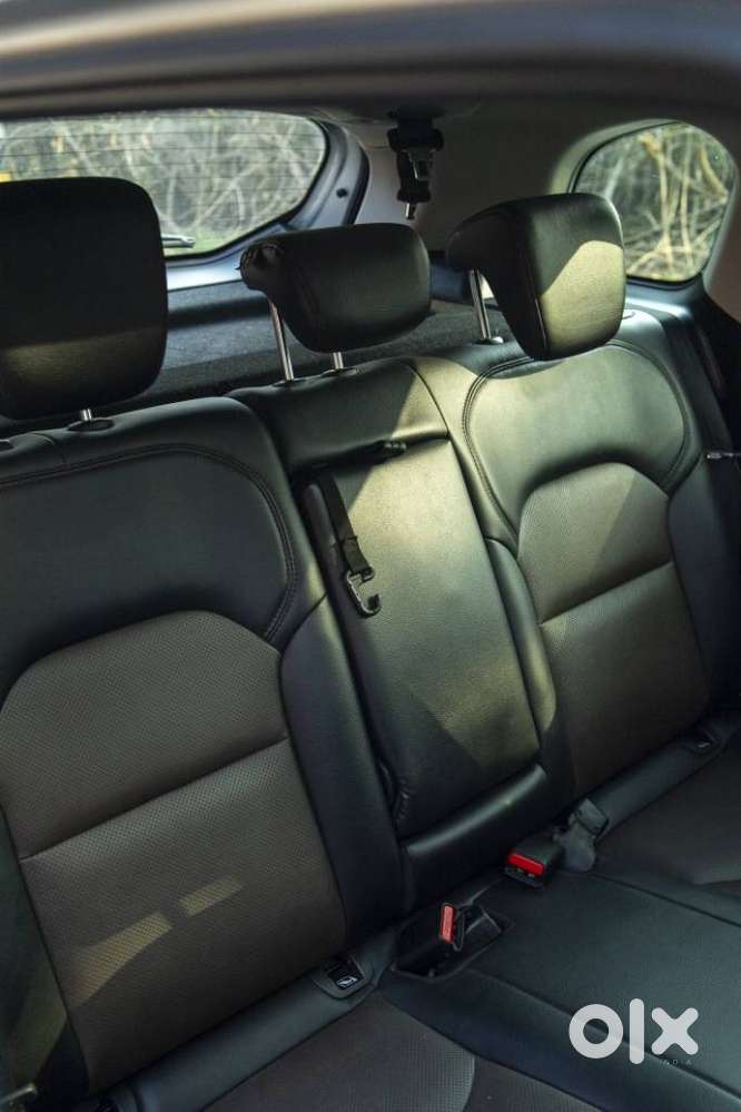 Toyota Urban Cruiser Hyryder, 2023, Petrol