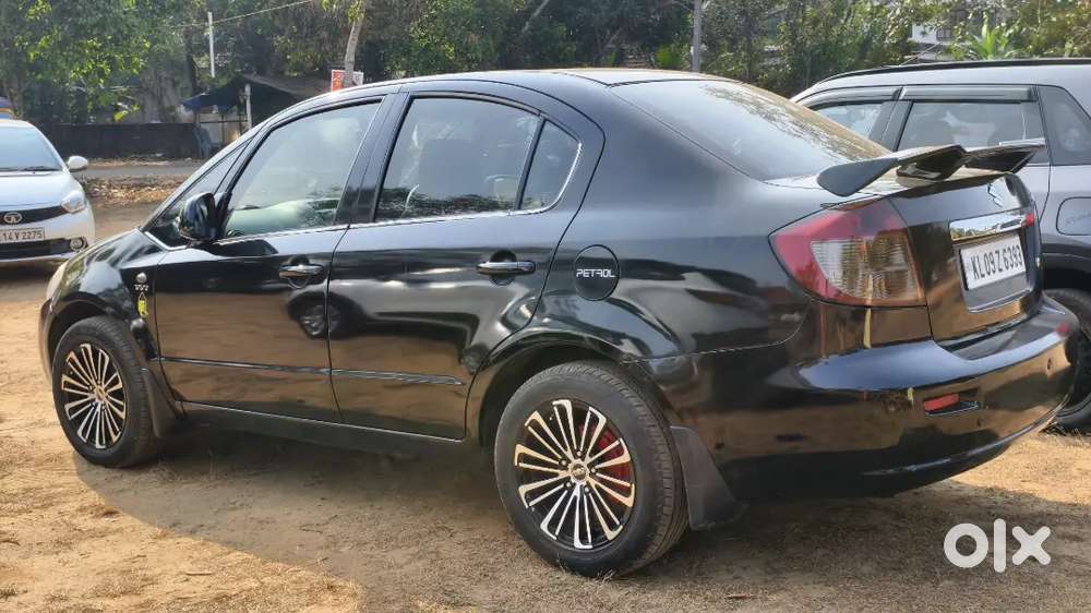 Maruti Suzuki Sx4 1.6 Vxi 2010 Model