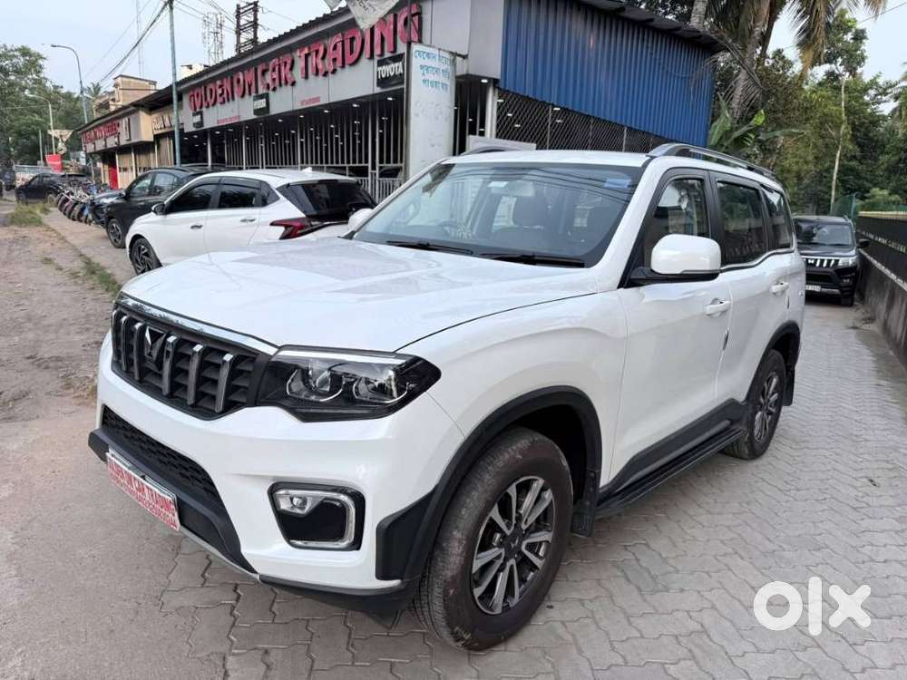 Mahindra Scorpio-n 2.0 Z8 Petrol Mt 7 Str, 2024, Petrol