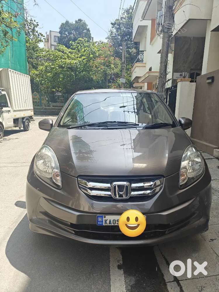 Well-maintained 2013 Honda Amaze