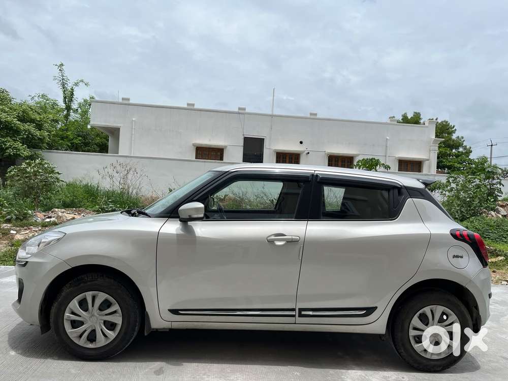 Maruti Suzuki Swift 1.2 Vxi Glory Edition, 2023, Petrol