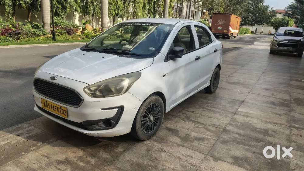 Ford Aspire Titatinium Blu 2020