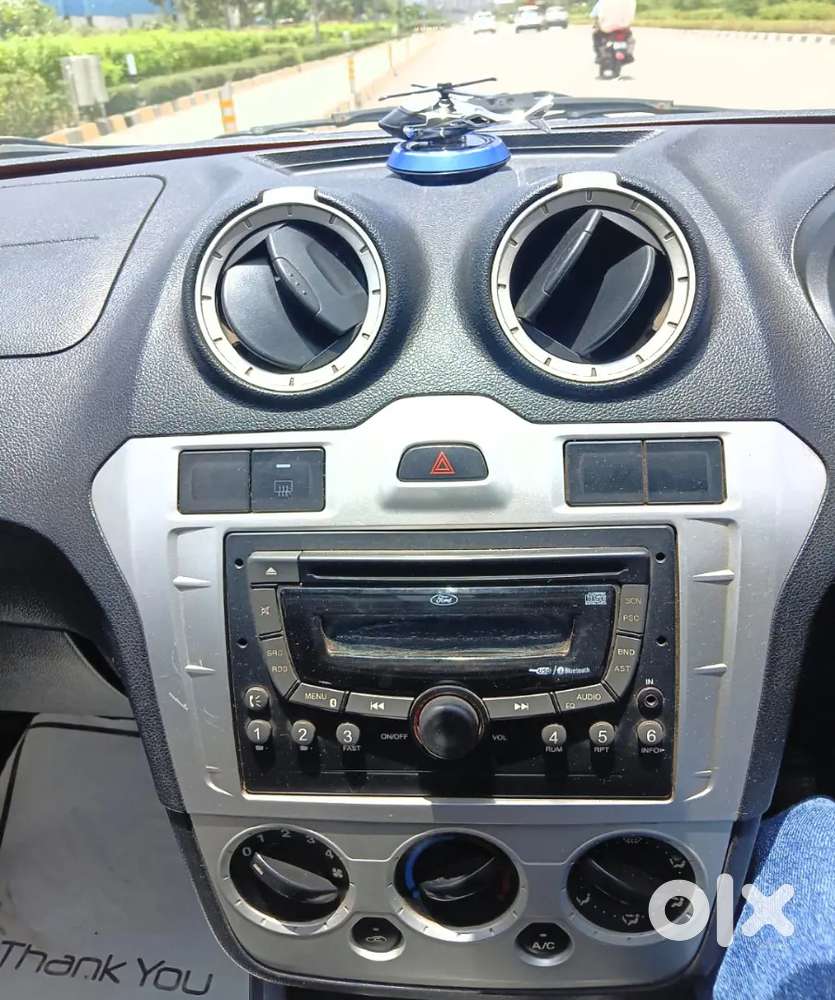 Diesel Titanium Ford Figo - 22 Milage