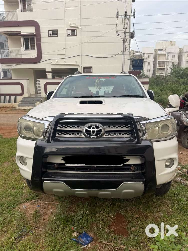 2011 Toyota Fortuner Diesel Manual