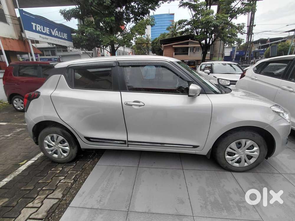 Maruti Suzuki Swift Vxi + Manual, 2019, Petrol