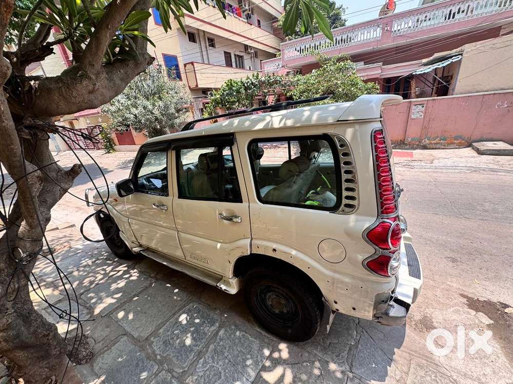 Mahindra Scorpio Classic 2011 Diesel 110286 Km Driven