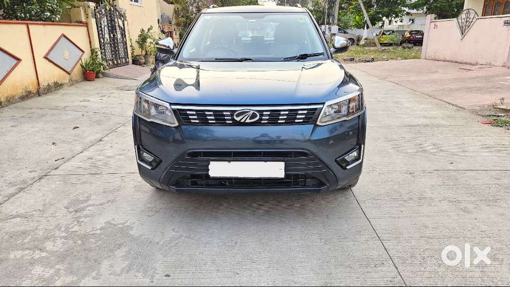 Xuv 300 W6 Diesel Manual Gear Deiven 77500kms Excellent Condition