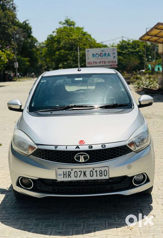 Tata Tiago, 2017, Petrol