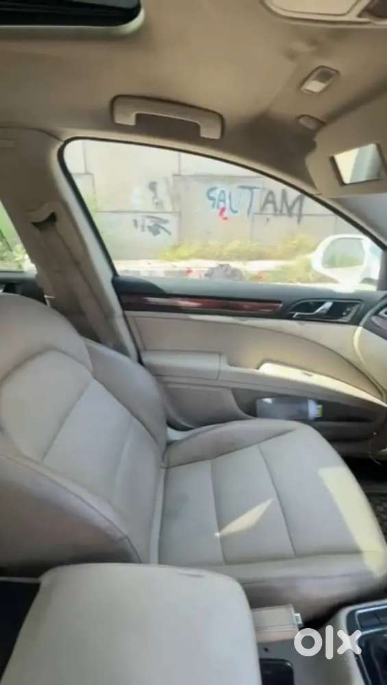 Skoda Superb 2013 Diesel 83000 Km Driven