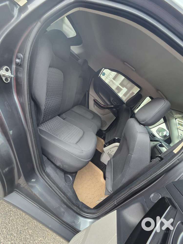 Tata Nexon 1.2 Revotron Xt, 2017, Petrol